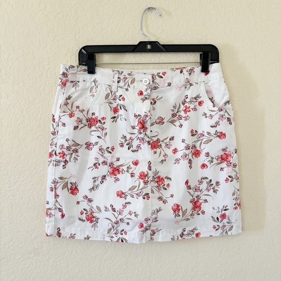 Karen Scott Pants - Karen Scott Skort Womens size 6 White Floral Cotton Stretch Casual Skirt